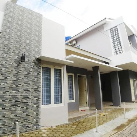 Omah Bondi Family Homestay by FH Stay Yogyakarta Bagian luar foto